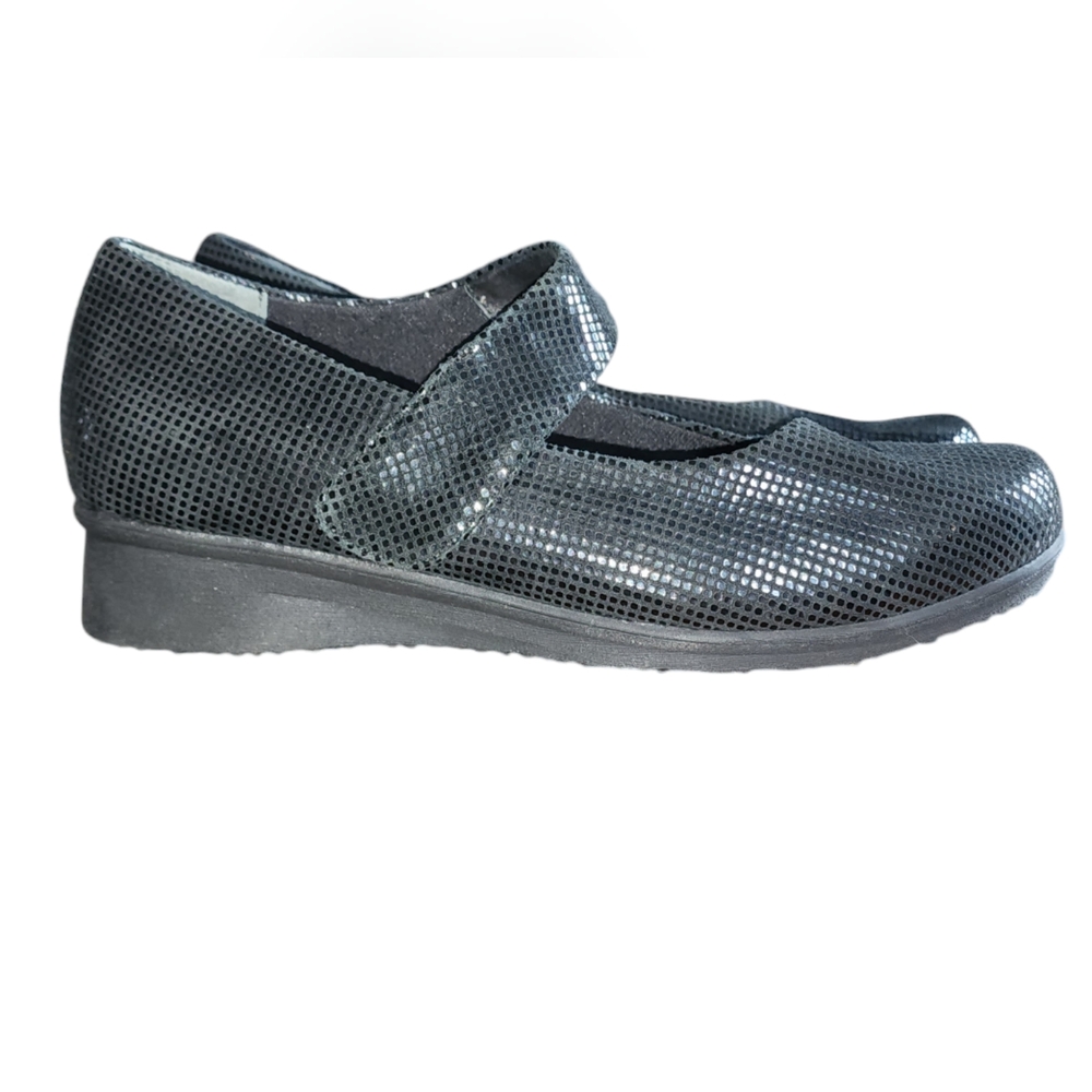 ABEO ELLA Womens 7.5 M Black Geo Print Leather Mary Jane Shoe Adjustable Strap